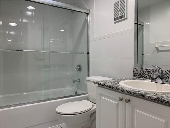 Building Photo - 19455 Ave