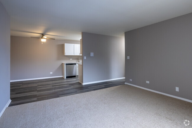 2BR, 1BA - 965SF - Living Room - Antioch Manor Apartments