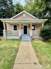 Building Photo - 2028 Milford St