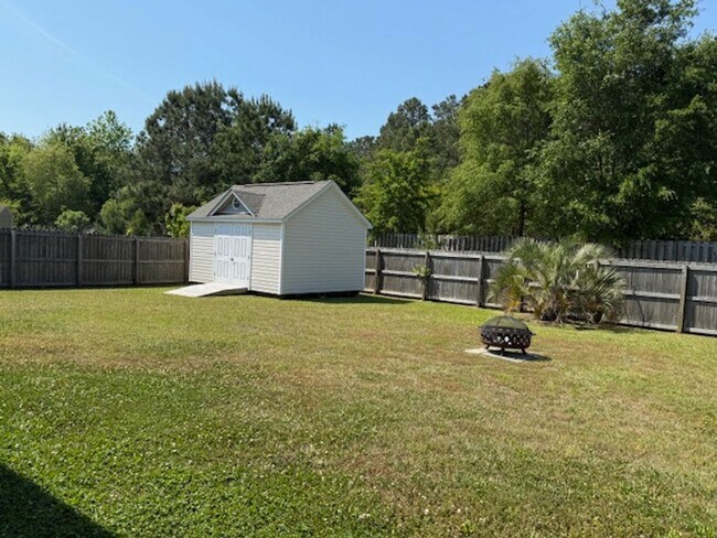 Foto del edificio - Nautical Reach Subdivision - INCLUDED lawn care / pest service / washer dryer