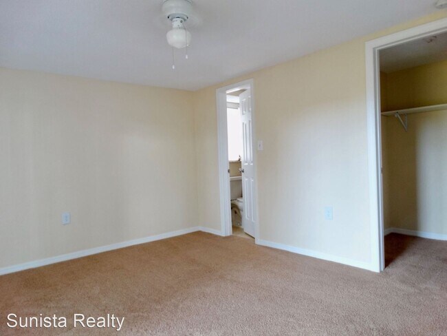 Building Photo - 3 br, 2 bath House - 7714 Fox Hollow Drive