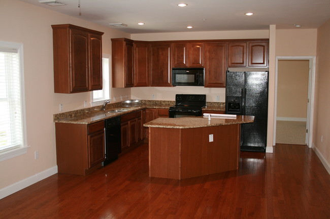 Kitchen - 1026 Avery St