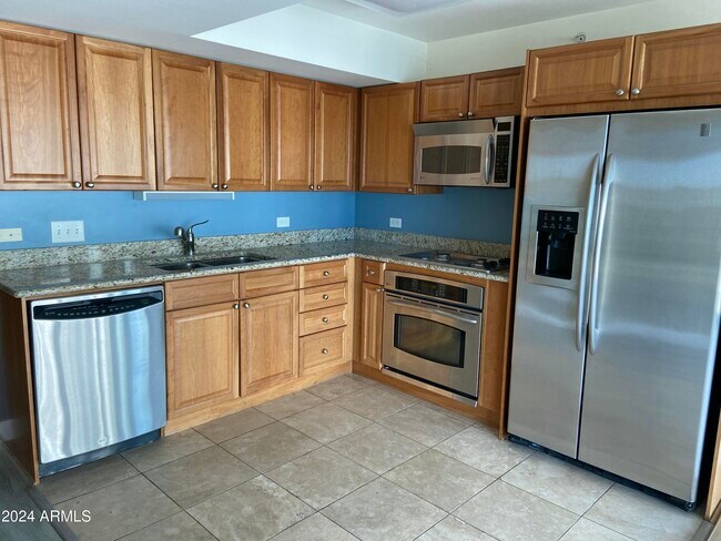 Foto del edificio - 4808 N 24th St