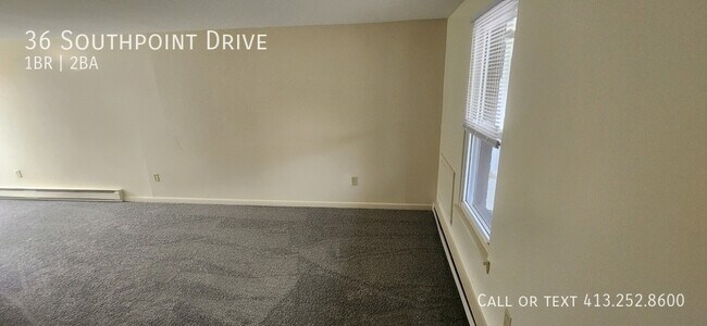 Foto del edificio - 36 Southpoint Dr