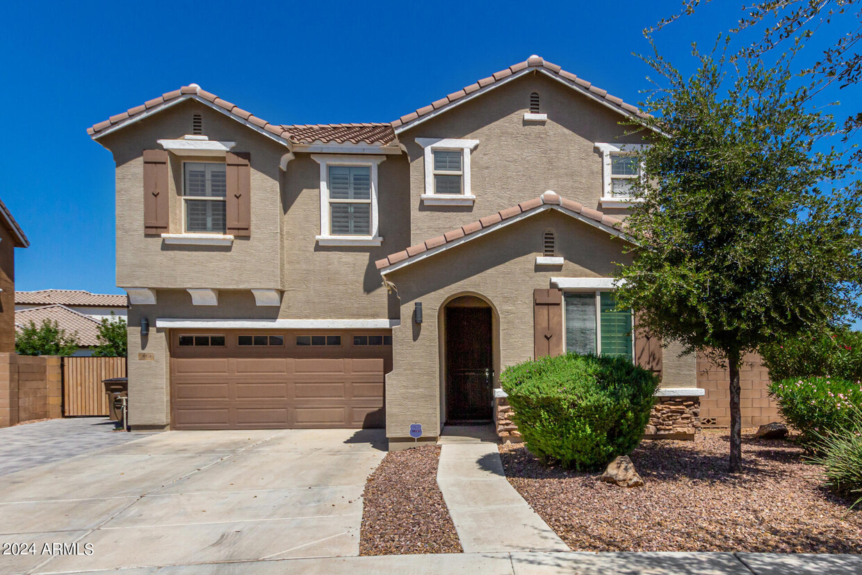 Foto principal - 21076 E Cherrywood Dr