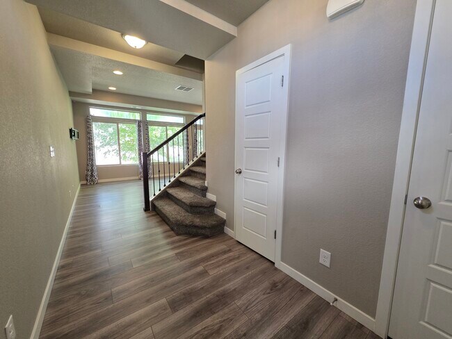 Building Photo - 9216 Timberlake Loop