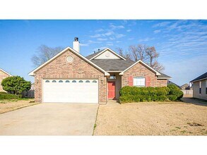 Building Photo - 505 Gaston Cir