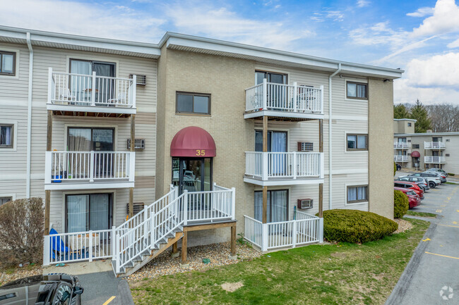 25-37 Hosmer Street is located in Marlborough, MA. - Marlborough Court Condominium