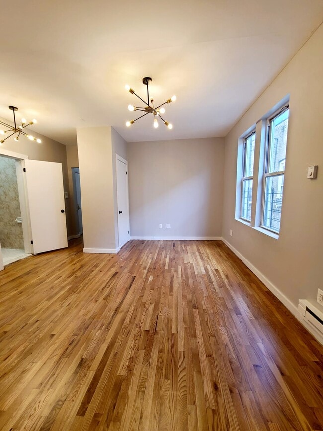 Building Photo - 3535 Barnes Ave