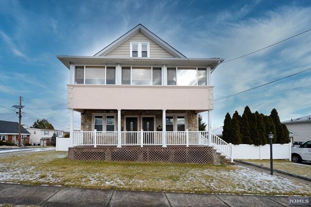Primary Photo - 76 Speidel Ave