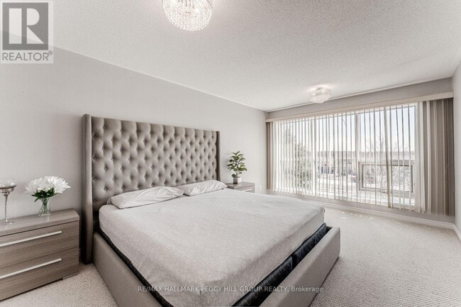 Building Photo - 500 Mapleview Dr W