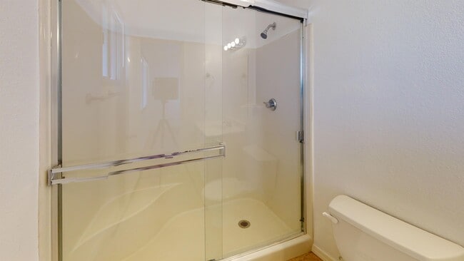 Building Photo - 5409 S Hazelton Ln