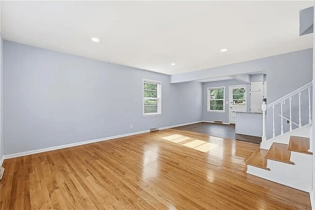 Foto del edificio - 10729 McGee St