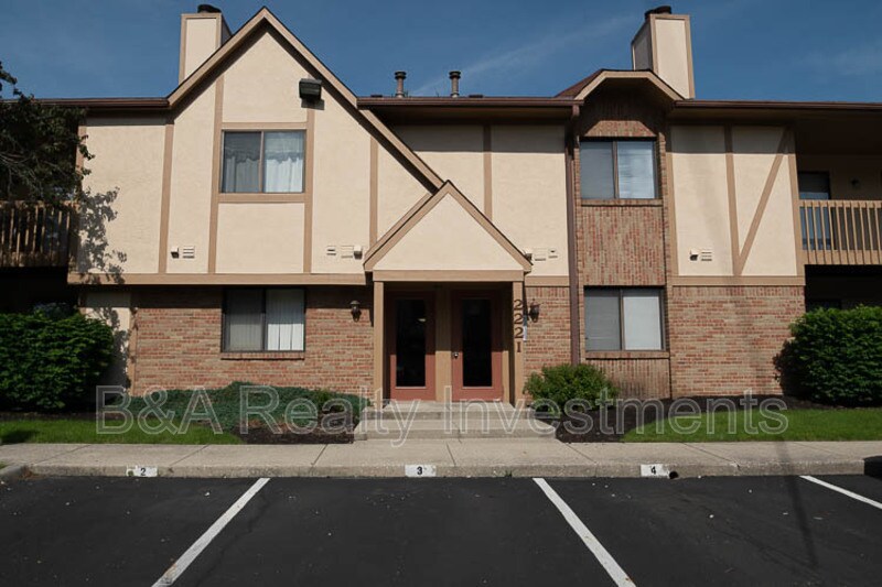 2221 Hedgerow Road Unit C, Columbus, OH 43220 Condo for Rent in