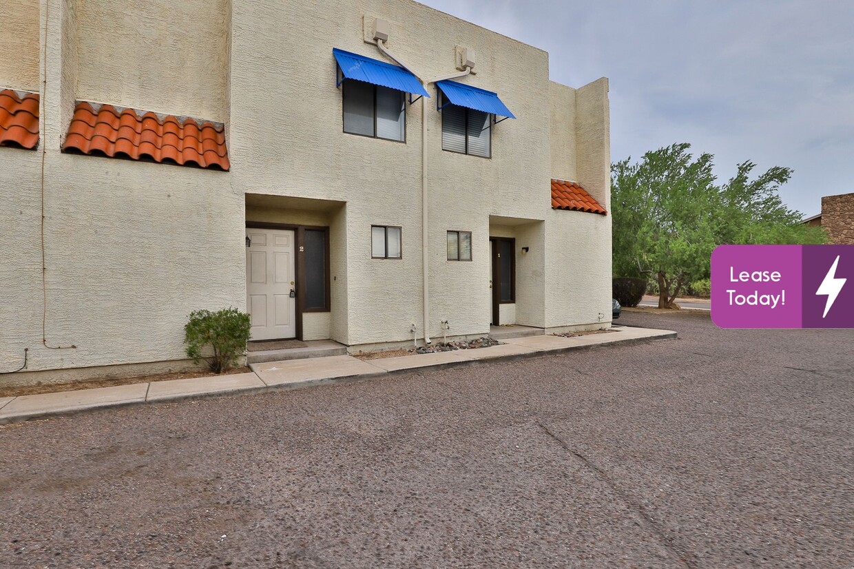 Primary Photo - 1546 E Sahuaro Dr