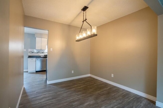 Photo du bâtiment - 301 Edgewood St