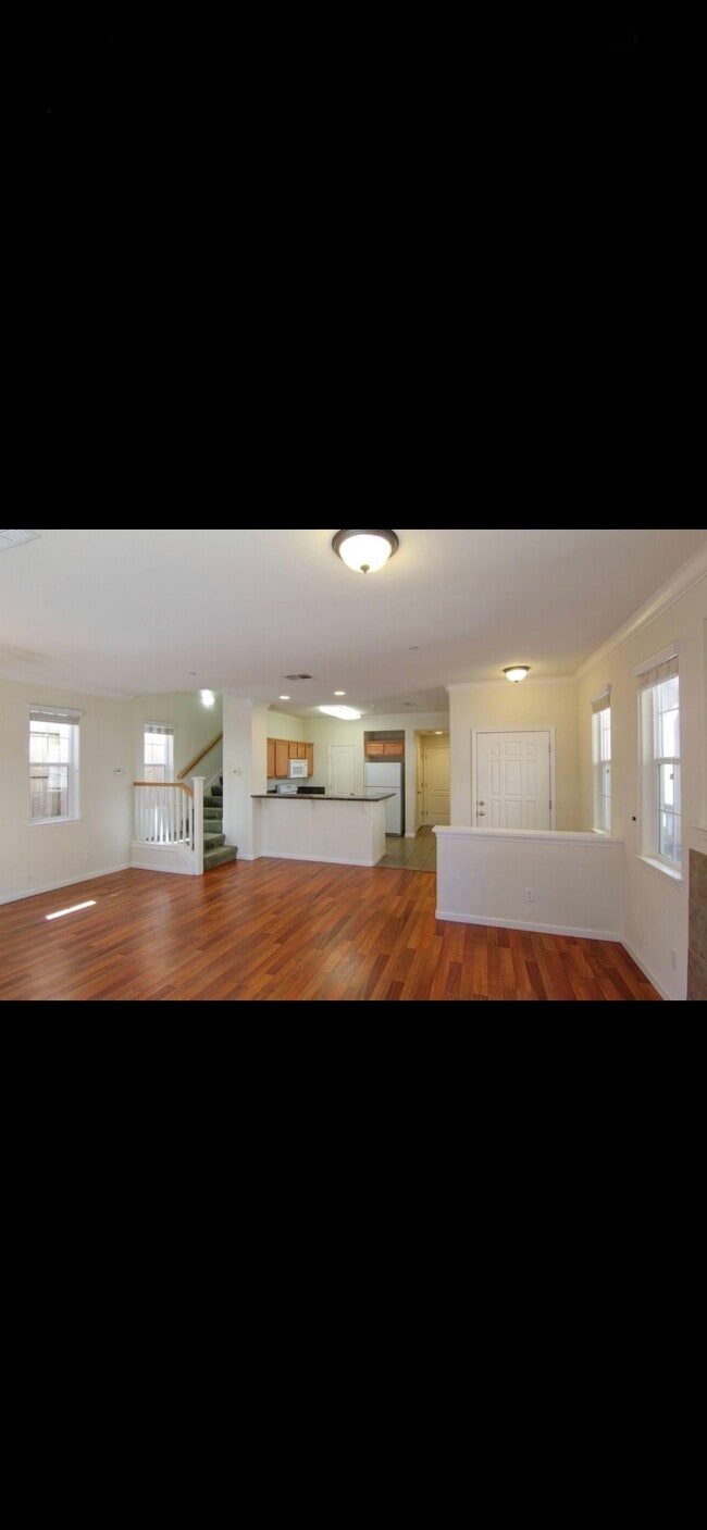 Building Photo - 2330 Shining Star Way