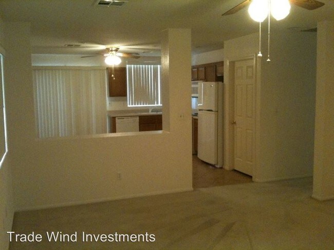 Foto del edificio - 7848 Wavering Pine Dr