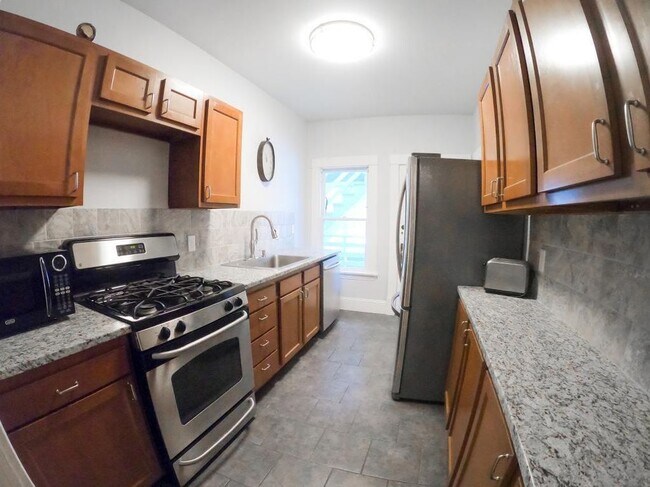 Foto del edificio - 3444 Colfax Ave S