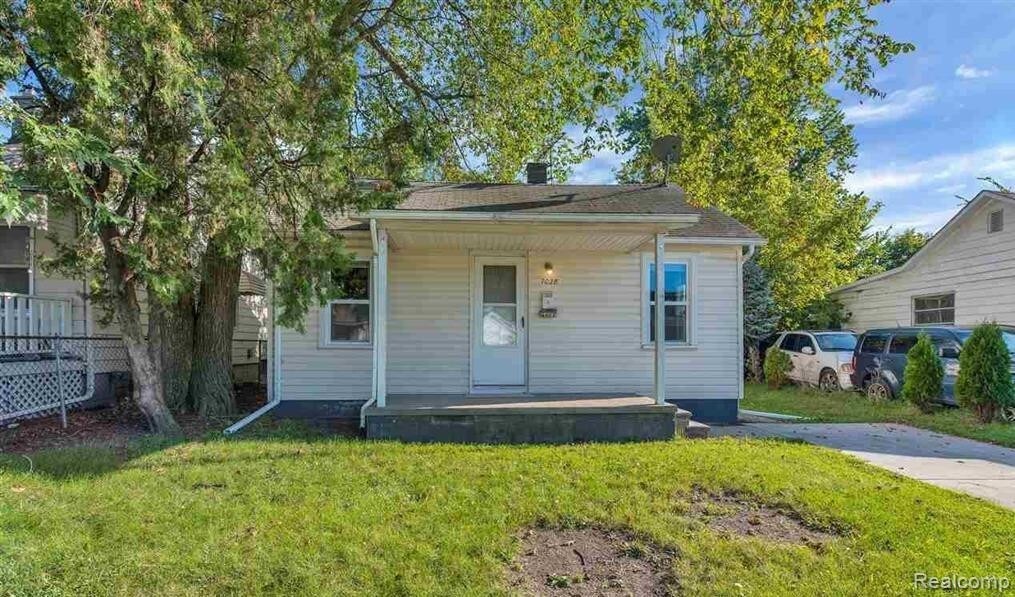 7028 Packard Ave, Warren, MI 48091 House Rental in Warren, MI