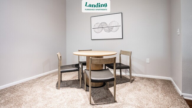 Foto del edificio - 14807 Woodland Hills Dr