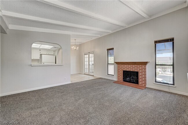 Foto del edificio - 6149 W Oakey Blvd