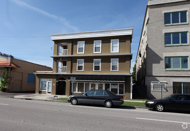 Building Photo - Bayside Arms Apartments