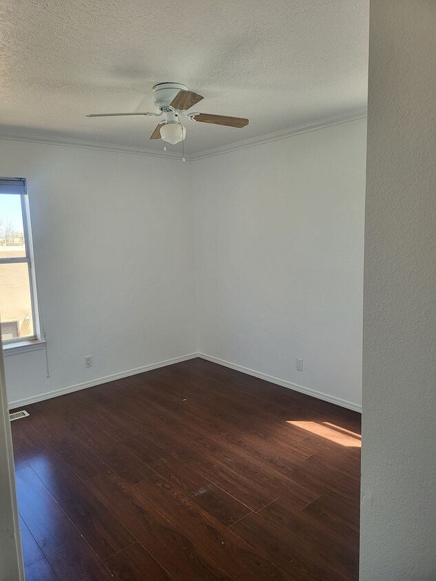 Foto principal - North Valley 2story Townhouse 1508/sf 3/Bd...