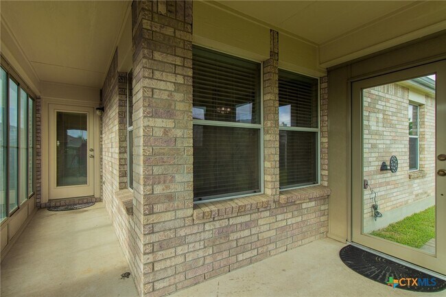 Building Photo - 2203 Love Rd