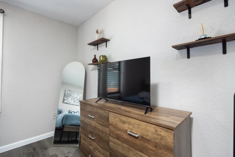 Foto del edificio - Holly Park Square Apartments