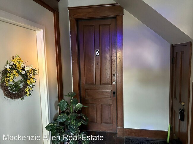 Foto del edificio - 1 br, 1 bath House - 116 -2 N tompkins