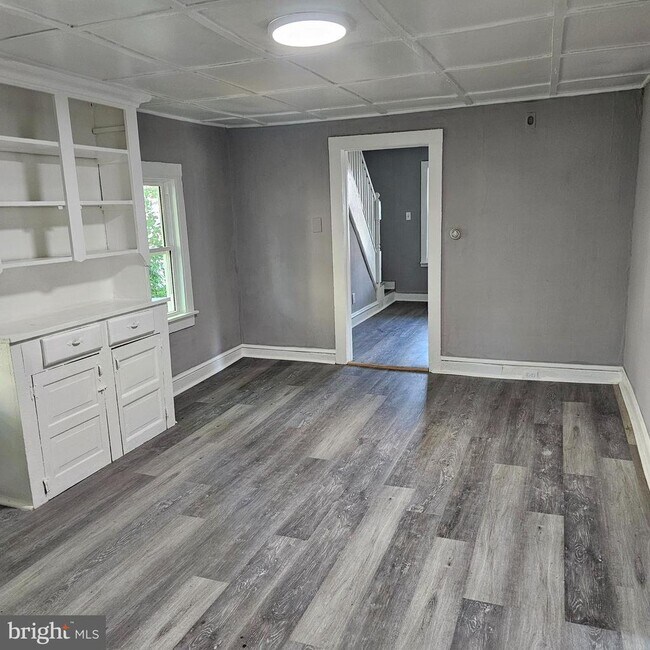 Foto del edificio - 629 E Quince St