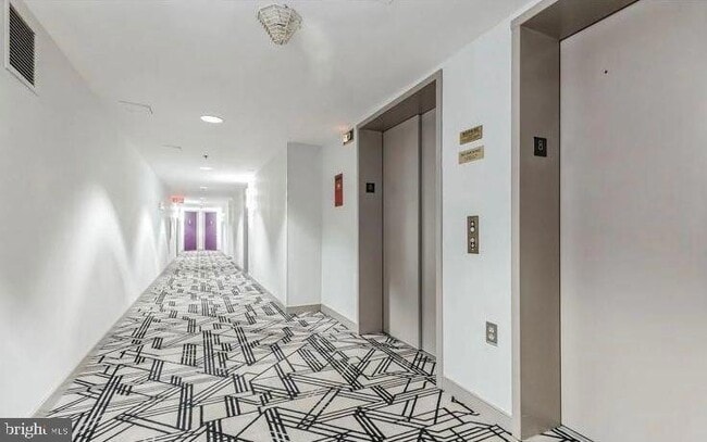 Building Photo - 1230 23rd St NW