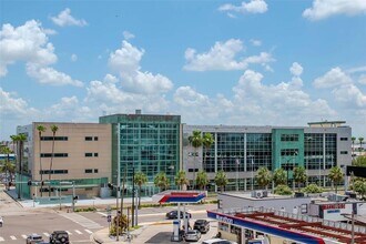 Building Photo - 1208 E Kennedy Blvd