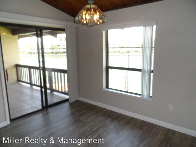 Building Photo - 548 Plaza Seville Ct