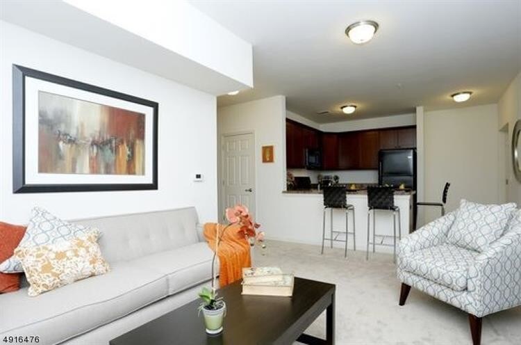 Foto principal - 41 Park Dr