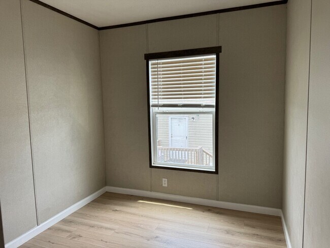 Building Photo - 612 Princess Way