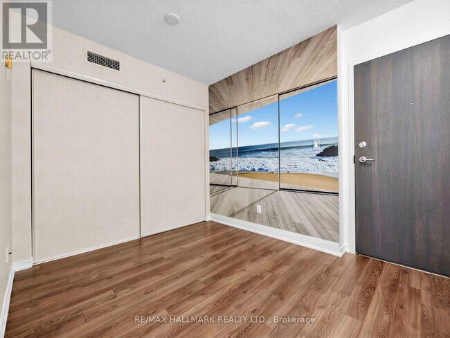 Building Photo - 68 Abell St