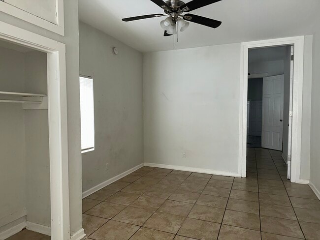 Building Photo - 2313 Dabadie St