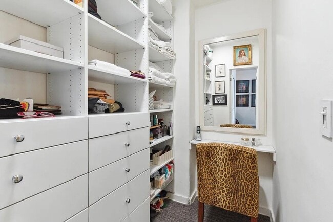 Building Photo - 301 E 69th St