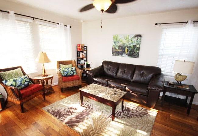 Building Photo - 1036 Felspar St