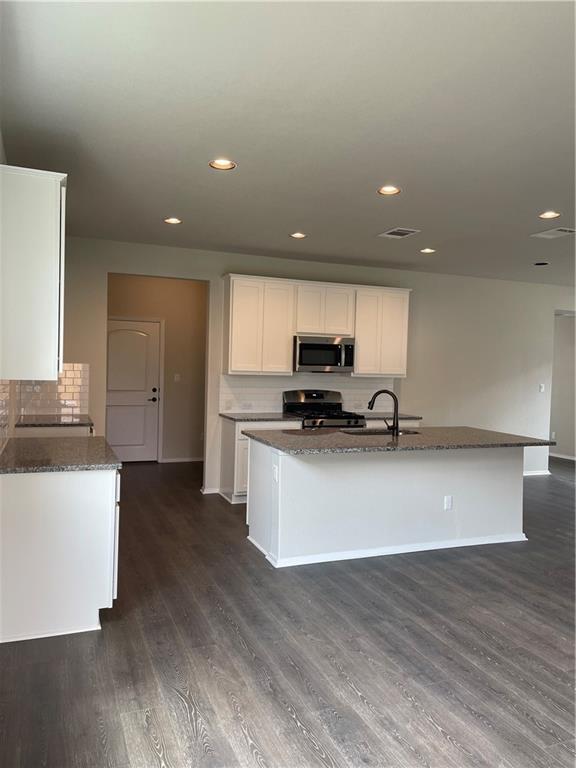 Building Photo - 162 Living Reef Dr