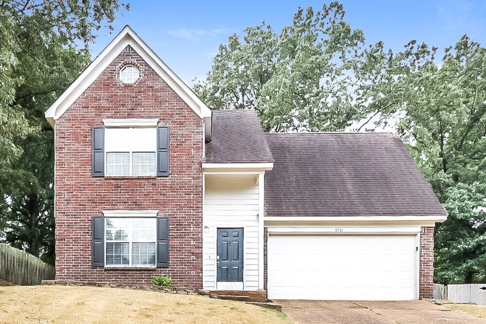 Foto principal - 5731 Riverhead Ave