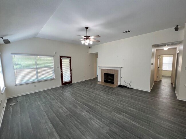 Building Photo - 4004 Veiled Falls Dr