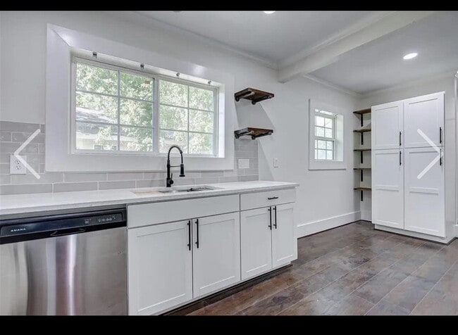 Building Photo - 2515 Stevens St