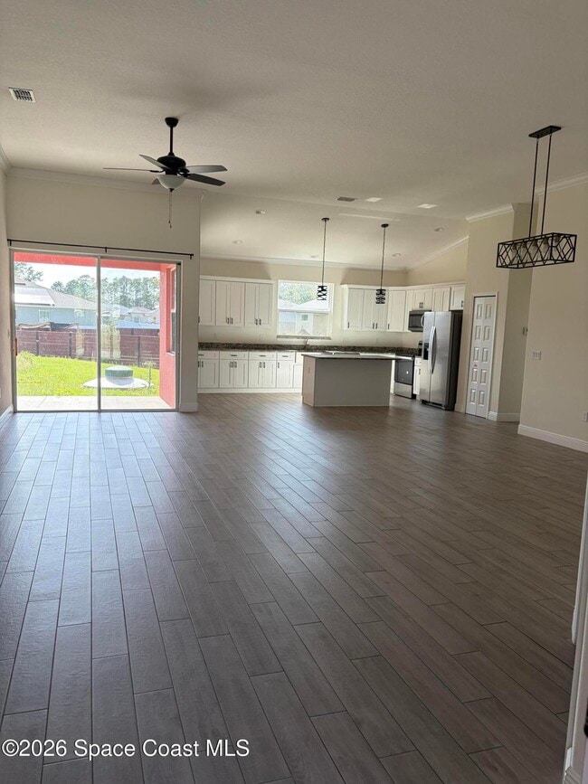 Foto del edificio - 1850 Jupiter Blvd SW