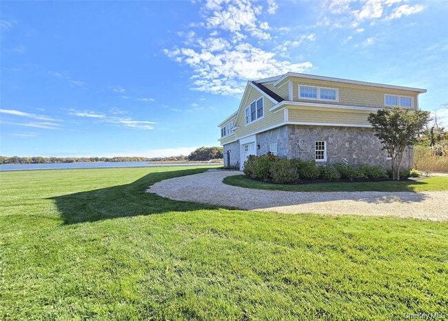 Building Photo - 81 Old Field Rd