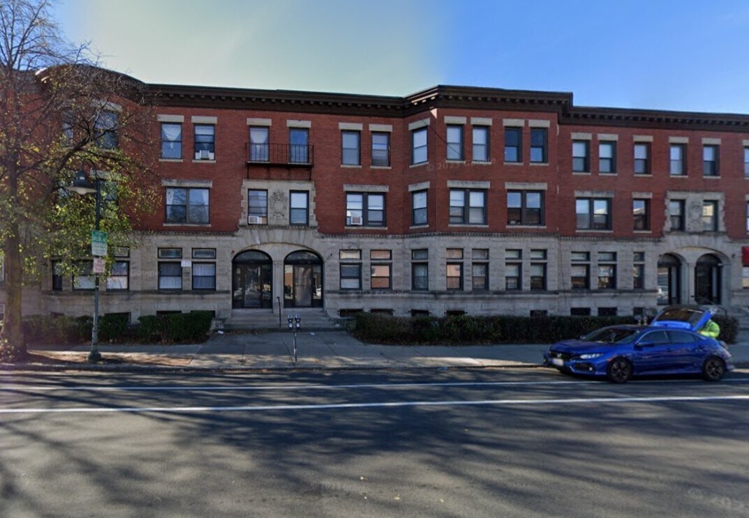 Primary Photo - 235 Harvard Ave