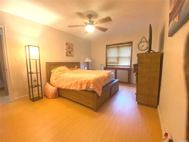 Foto del edificio - 47-22 198th St