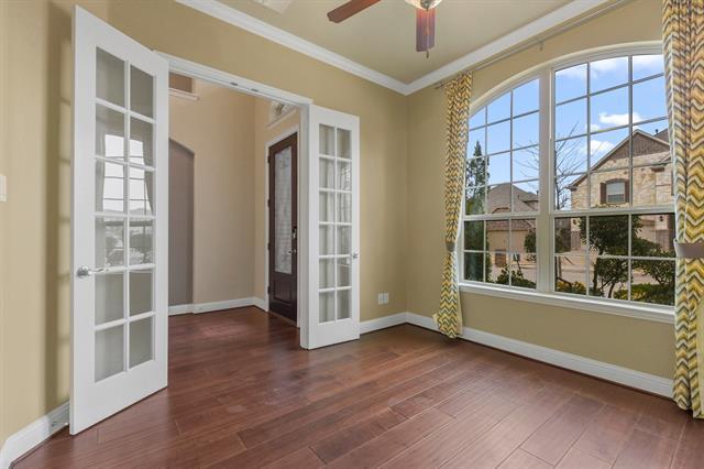 Foto del edificio - 351 Long Meadow Way